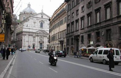 30 Dicembre 2000 - largo argentina 06