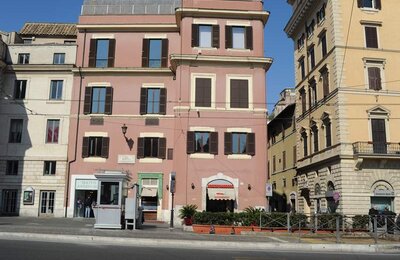17 Aprile 2011 - 02 - Largo di Torre Argentina