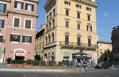 17 Aprile 2011 - 04 - Largo di Torre Argentina