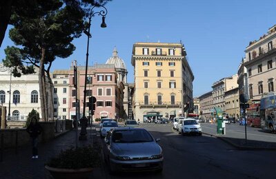 17 Aprile 2011 - 06 - Largo di Torre Argentina