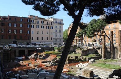 17 Aprile 2011 - 08 - Area Archeologica