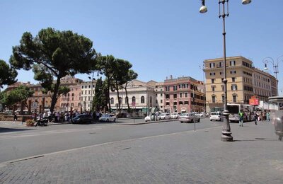 9 Luglio 2011 - Largo di Torre Argentina 24