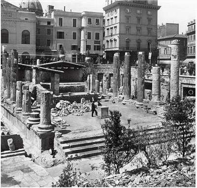 Largo di Torre Argentina, 1900