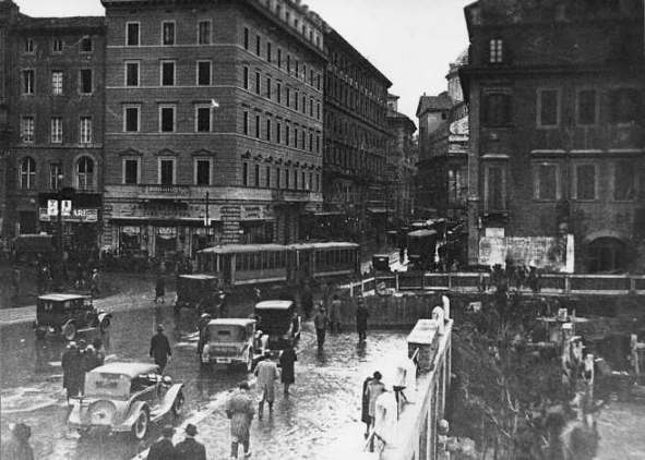 Largo di Torre Argentina, 1900