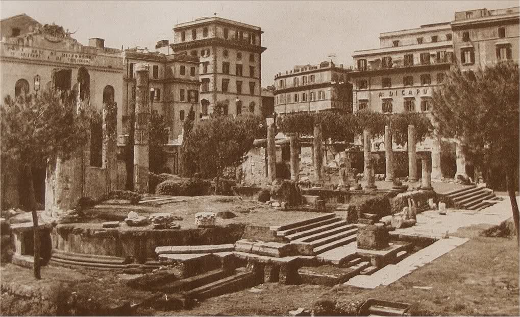 Largo di Torre Argentina, 1940