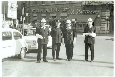 Gli storici Vigili Urbani di Largo Argentina